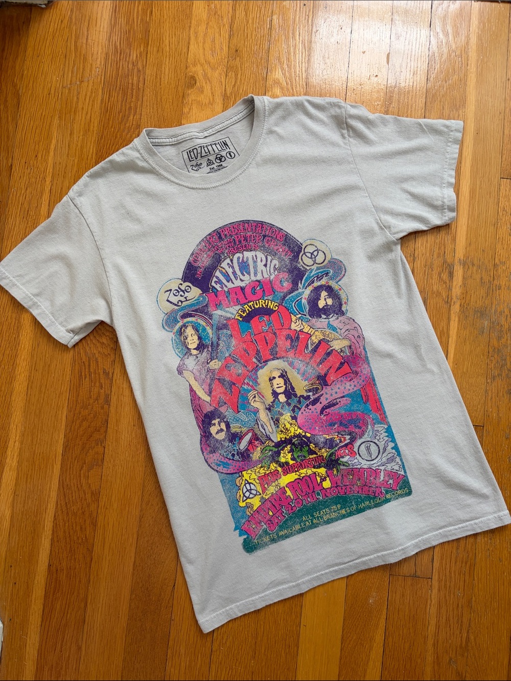 1971 Electric Magic Featuring Led Zeppelin 100% Cotton Short Sleeved T-Shirt XS